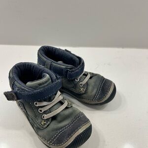 Stride Rite kids' SRTech Garrett ankle boots in navy blue leather (Size 7W)